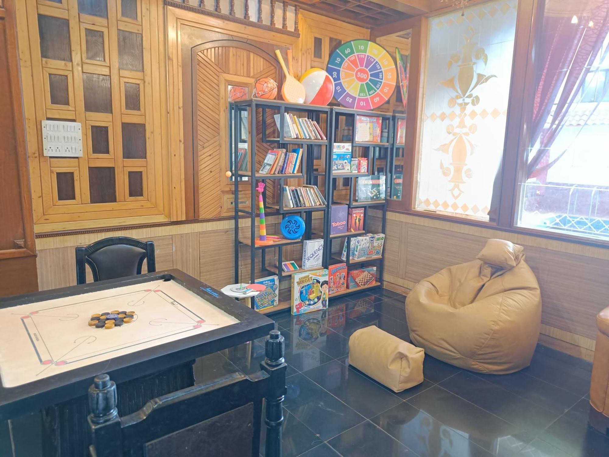 普拉塔普传统酒店 马哈巴莱斯赫瓦尔 外观 照片